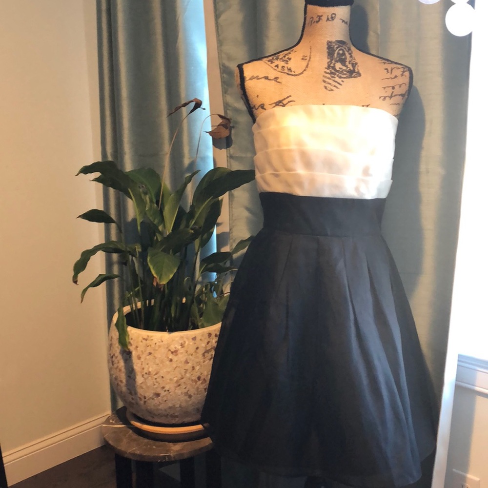 WHBM strapless dress